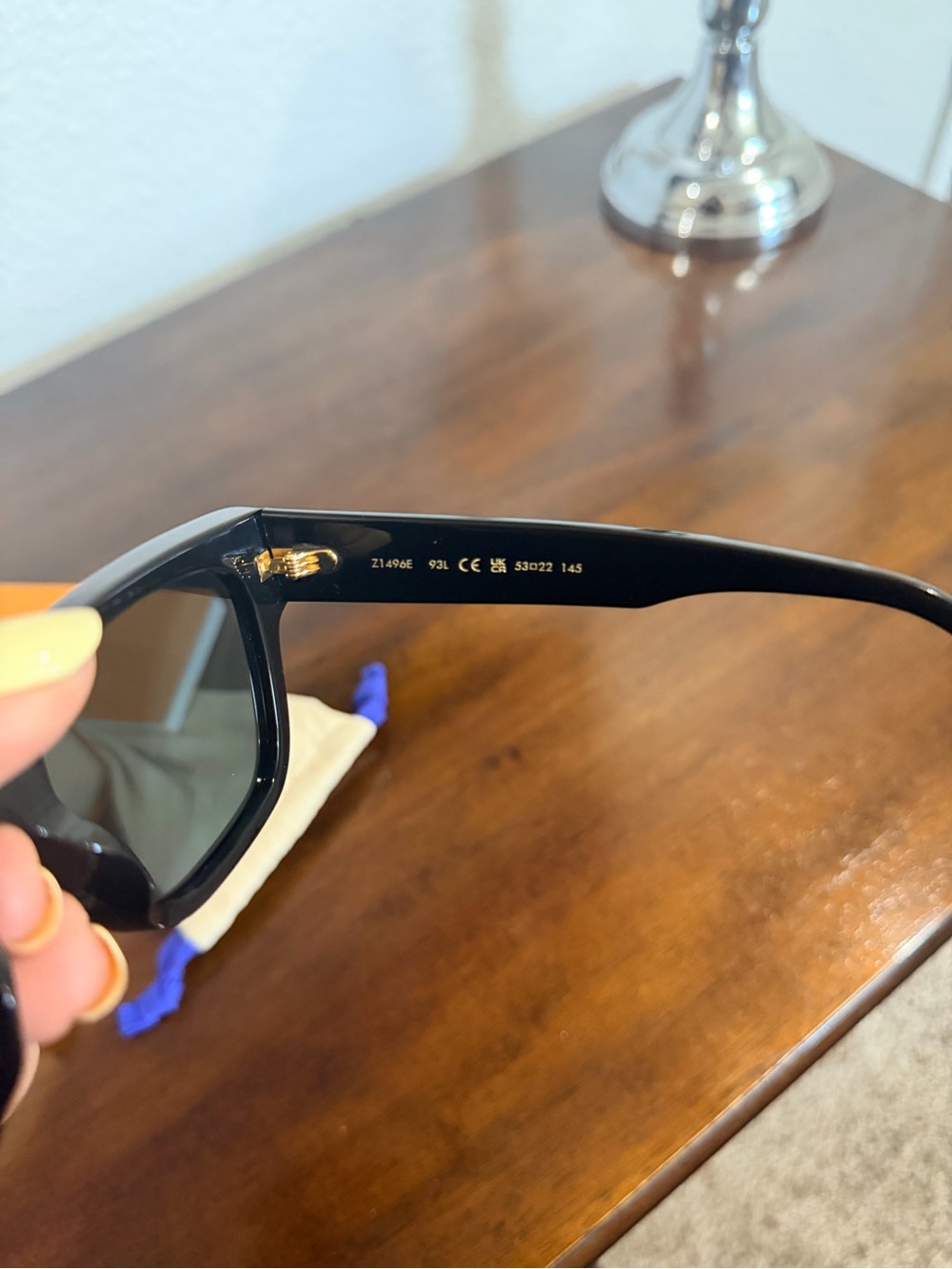 Louis Vuitton Black Square Sunglasses with Gold Details - Picture 3 of 5